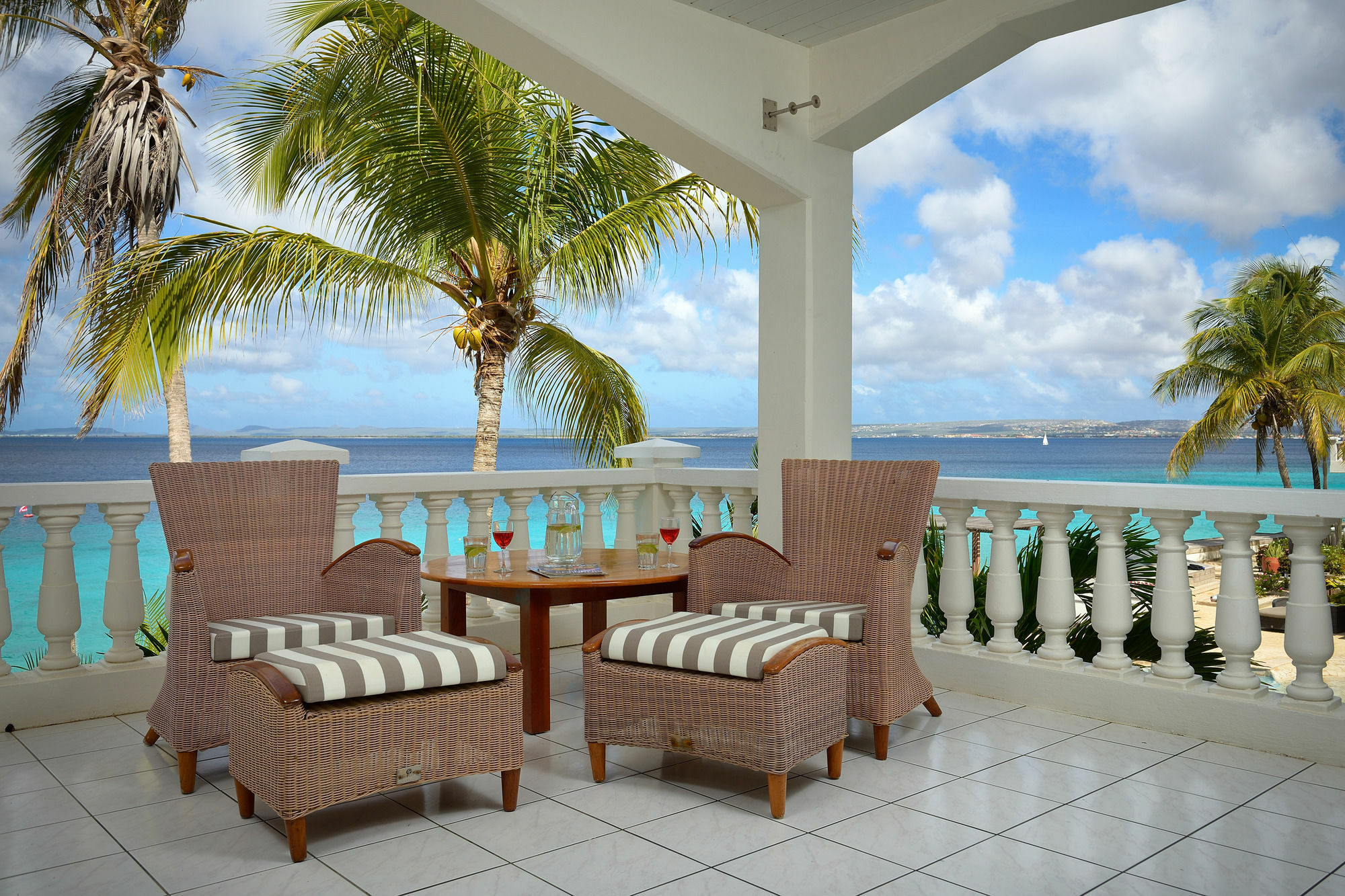Bonaire Belmar Oceanfront Apartments المظهر الخارجي الصورة