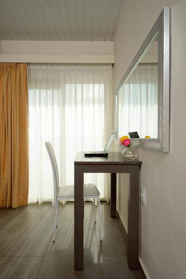 Bonaire Belmar Oceanfront Apartments المظهر الخارجي الصورة